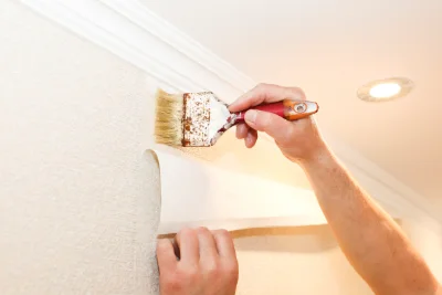 Pose de papier peint à Saint-Exupéry — revêtements muraux et toiles de verre